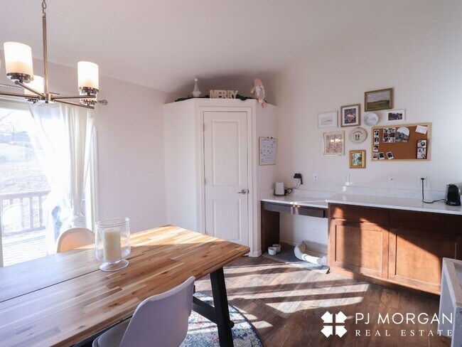 Foto del edificio - 14586 Potter Cir