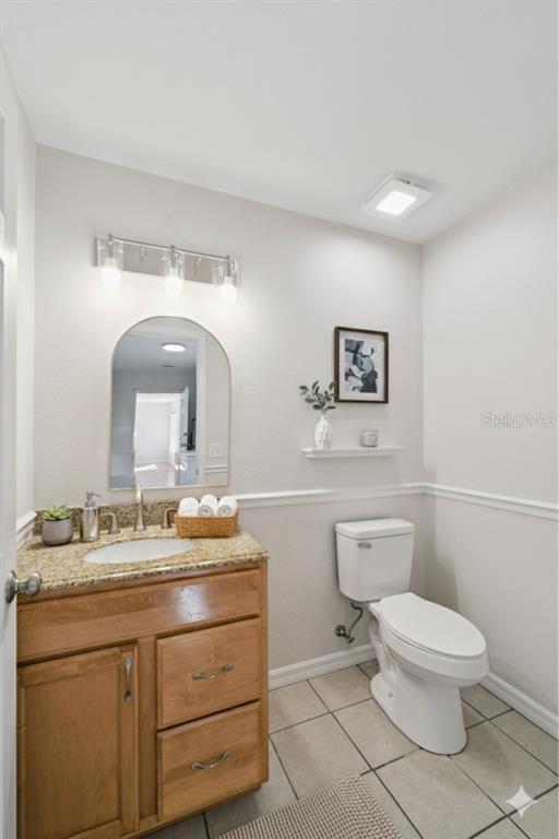 Building Photo - 201 E Osceola Rd