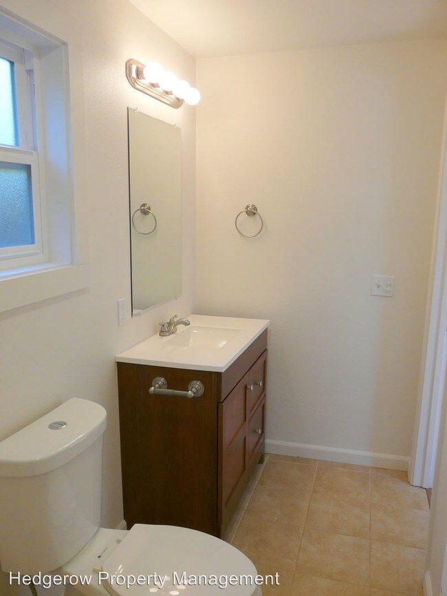 Building Photo - 1613 Myrtle St