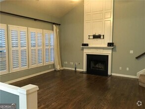Building Photo - 500 Papillion Trace