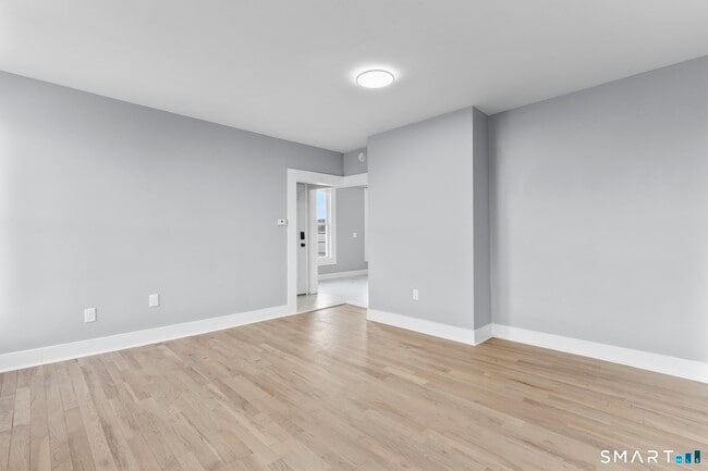 Building Photo - 302 Exchange St