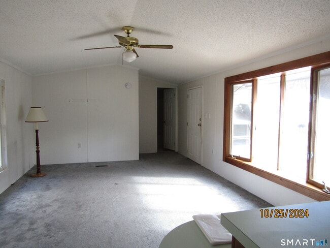 Building Photo - 220 Chaplin Rd