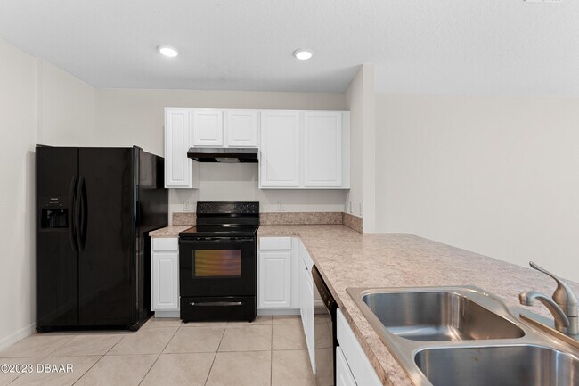 Building Photo - 1620 Primo Ct