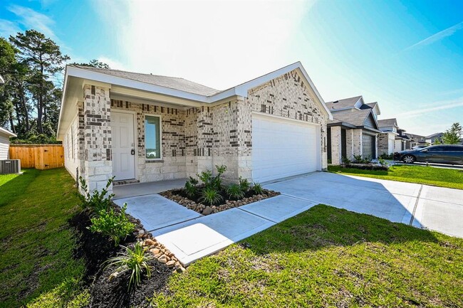 Building Photo - 16738 Paintbrush Holw Ln