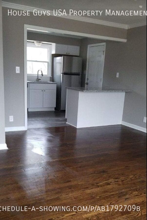 Foto del edificio - 10621 E 56th St