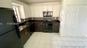 Foto del edificio - 3 br, 2 bath  - Grenadier Lakes at Welleby