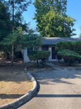 Building Photo - 19115 SE Yamhill St
