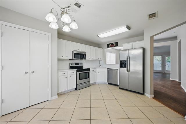 Building Photo - 1012 Waterview Dr
