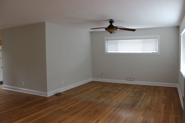 Foto del edificio - 8320 Old Harford Rd