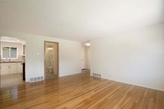 Foto del edificio - 1518 5th Ave W