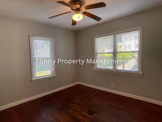 Building Photo - 132 Winding Way