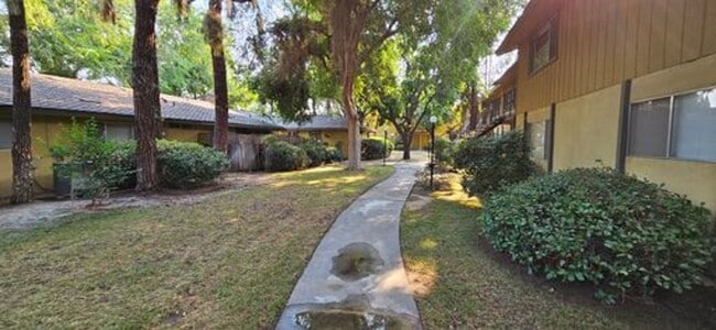 Foto del edificio - Cozy Studio Apartment for rent in Visalia