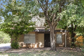 Building Photo - 347 Linkview Dr