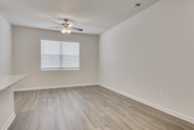 Foto del edificio - 1040 Quaint Parish Cir