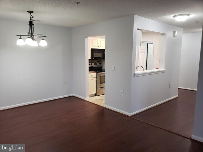 Building Photo - 12909 Churchill Ridge Cir