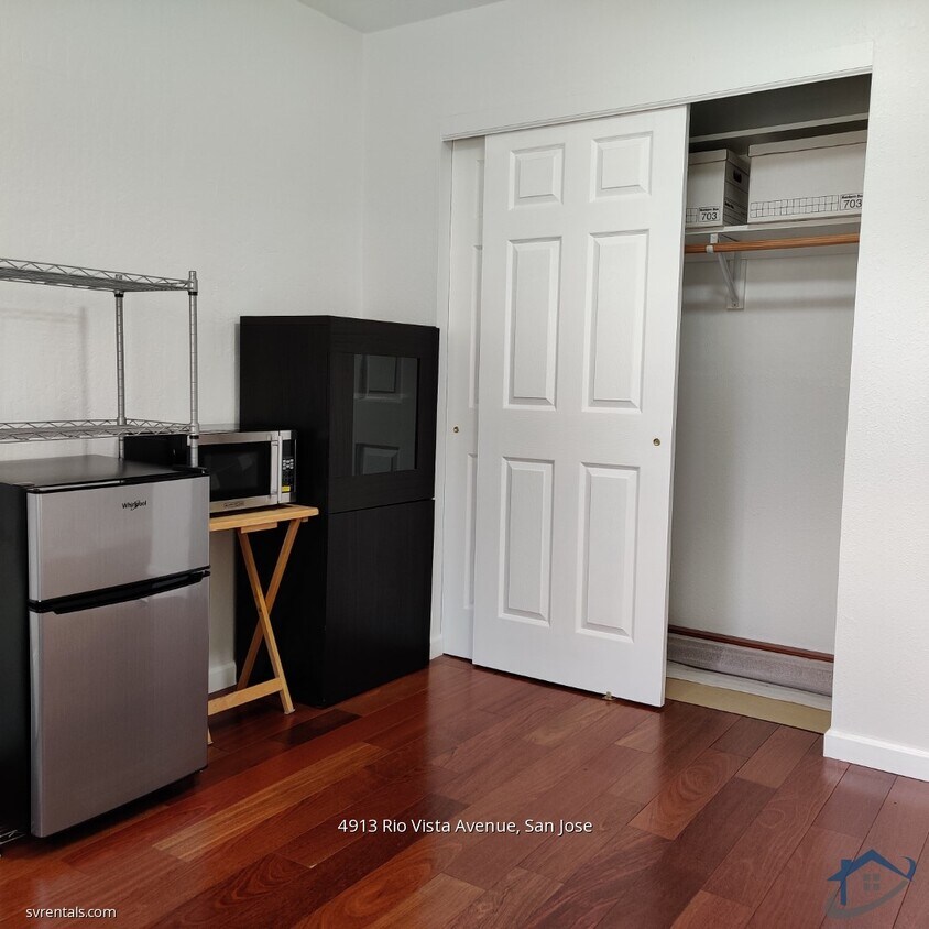 Foto del edificio - 4913 Rio Vista Ave