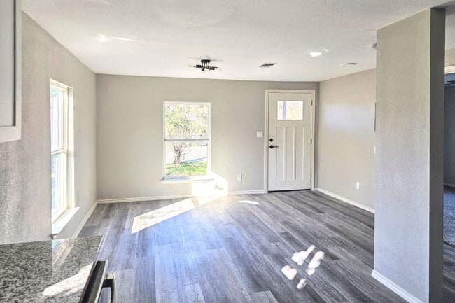 Photo - Beautifully Remodeled 3/1.5 Home in Historic Denver Heights with Modern Upgrades and a Park-Like ...