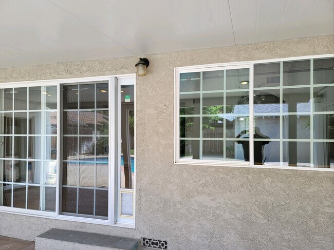 Foto del edificio - 5439 Coldwater Canyon Ave