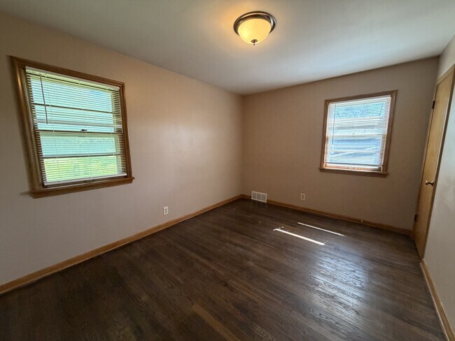 Foto del edificio - 4010 Newport Ave
