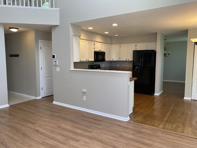 Foto del edificio - Highlands Ranch Home Available Now!