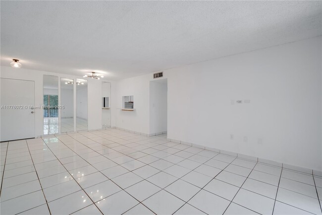 Foto del edificio - 13700 SW 62nd St
