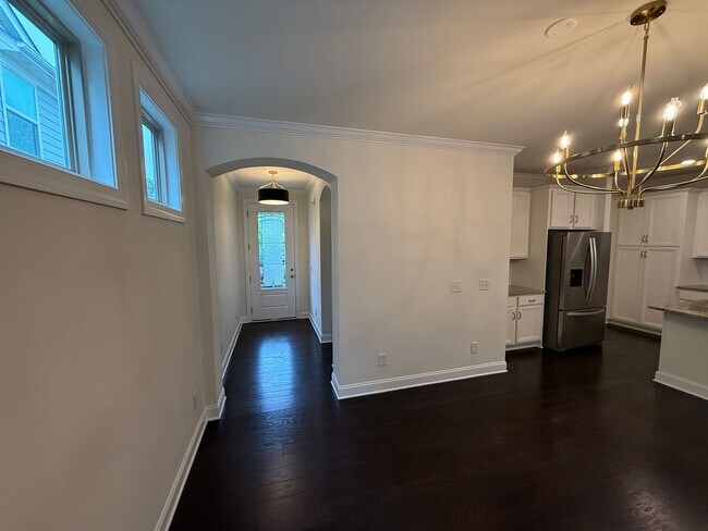 Foto del edificio - Ballantyne Home in great Location With Sun Room!