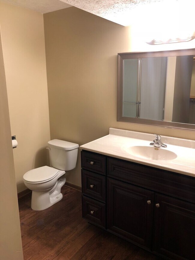 Foto del edificio - Newer Home In Excellent Quiet Family Neigh...