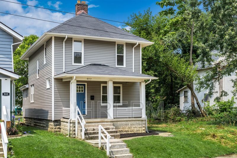 Foto principal - 977 Ellsworth Ave