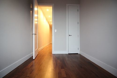 Foto del edificio - 1715 Bleecker St