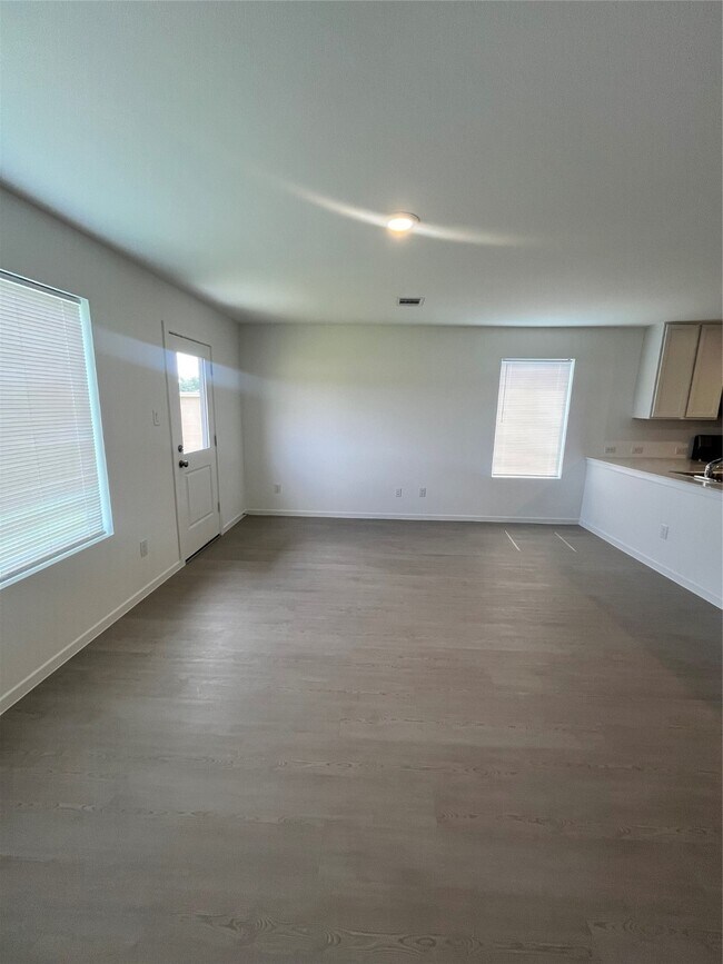 Foto del edificio - 25431 Birch St