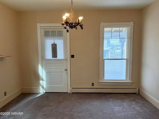 Foto del edificio - 212 Montour St N