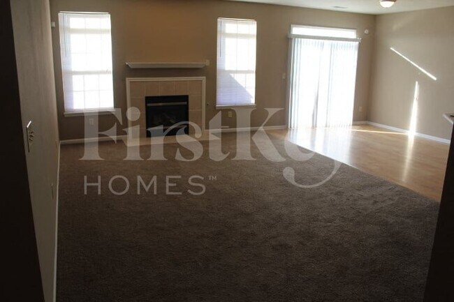 Foto del edificio - 10 S Burkhart Dr