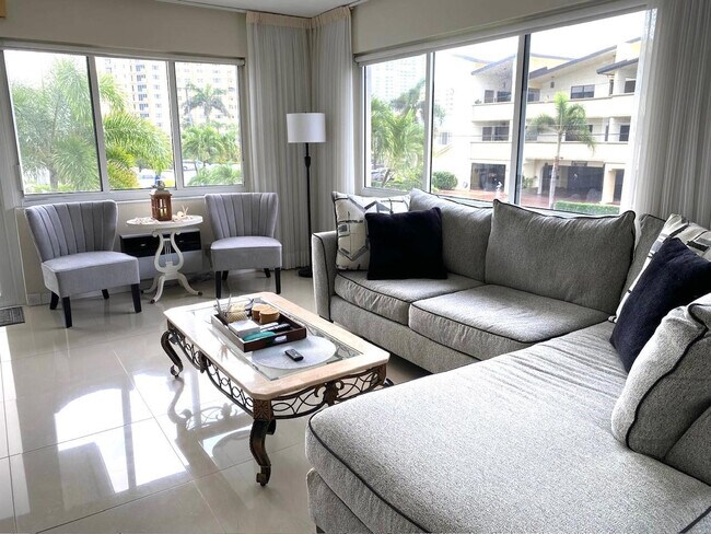 Foto del edificio - 3201 SE 12th St