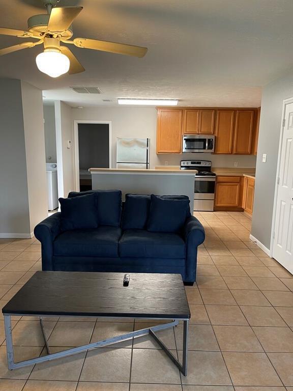 23229 Richards Rd Unit 5B Room 3, Prairie View, TX 77445