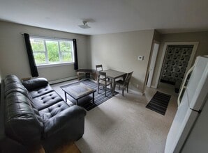 Building Photo - 93 Market St