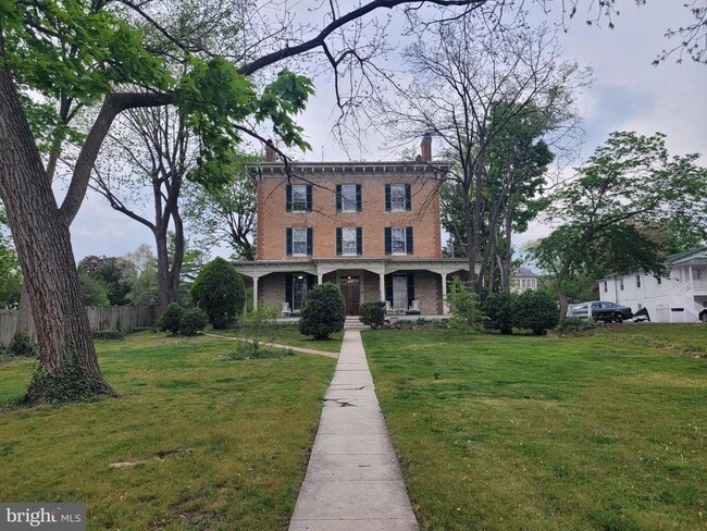 Foto del edificio - 447 N Loudoun St