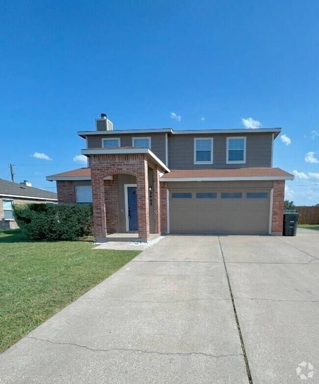 Building Photo - 2408 Riley Dr