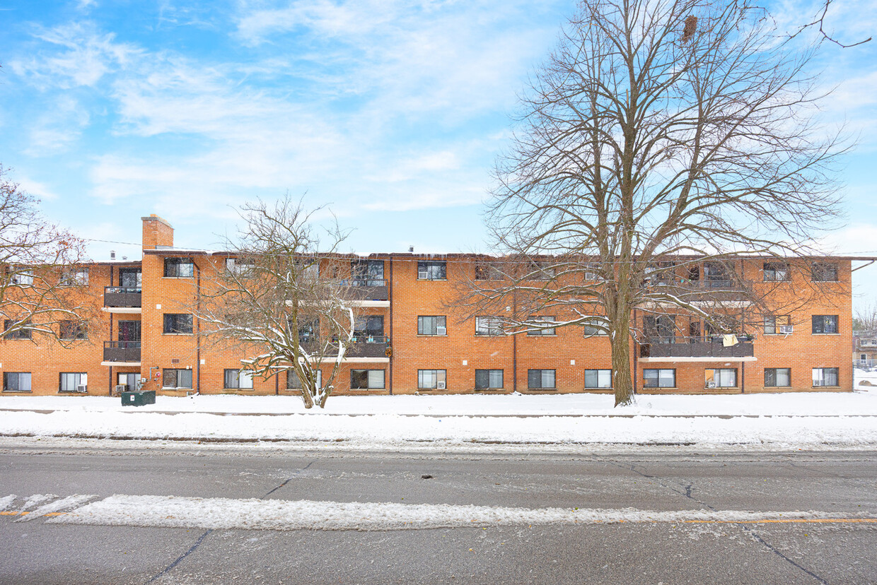 Primary Photo - 130-150 Christopher Drive