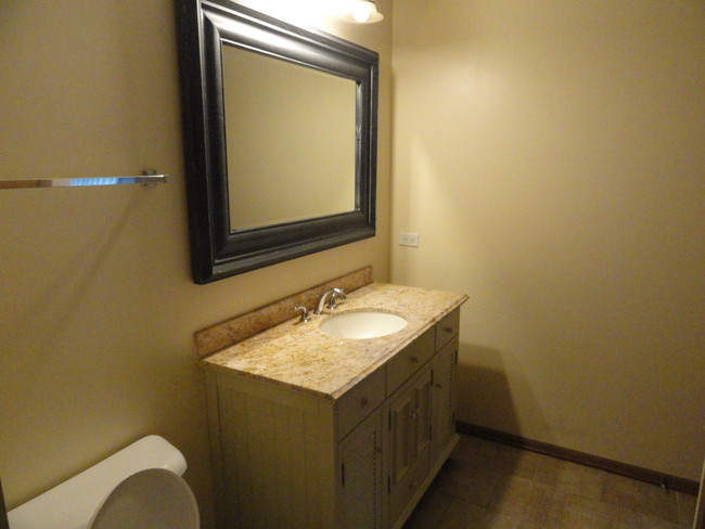 Building Photo - 1414 W Clear Water Cir