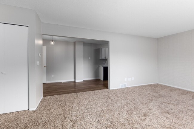 Building Photo - Briarcliffe Apartments