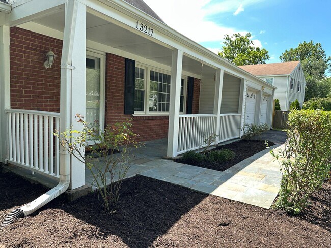 Foto del edificio - 13217 Poplar Tree Rd