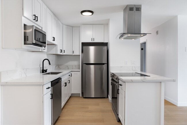 Building Photo - Serra Grove Apartments