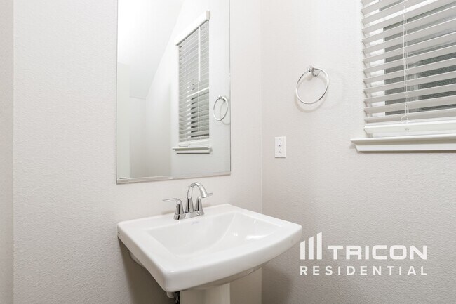 Building Photo - 2550 Gold Brook Street Lincoln CA