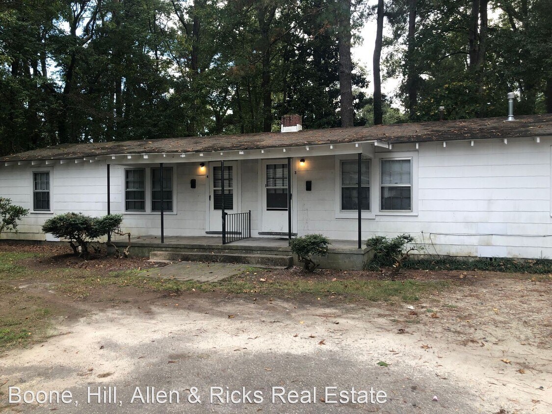 Primary Photo - 2 br, 1 bath House - 107 #4 Greenwood Ave.