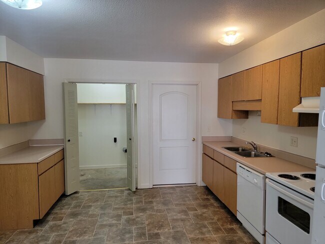 Photo - 8324 Shawn Ridge Dr Townhome