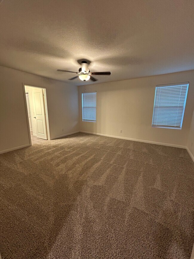 Foto del edificio - 14318 Elkhorn Crest