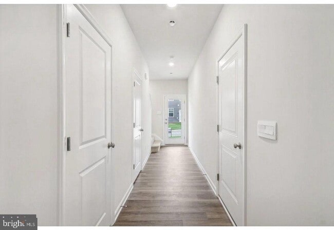 Building Photo - 165 Tigney Dr