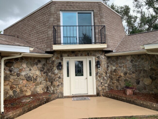 Foto del edificio - 102 Buccaneer Dr