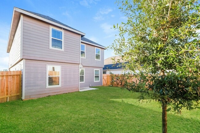 Building Photo - 3745 Alexus Dr