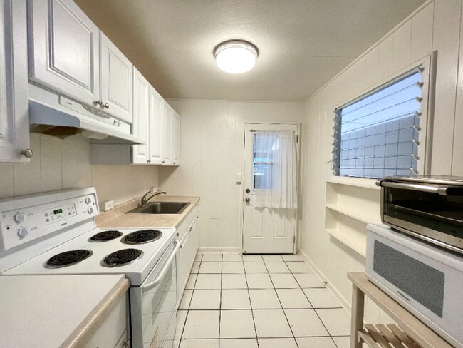 Foto del edificio - 1279 Manulani St